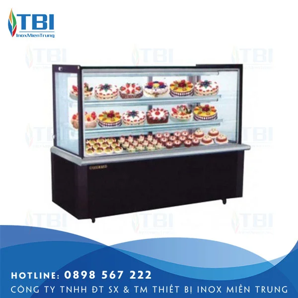 tu-mat-trung-bay-banh-kinh-vuong