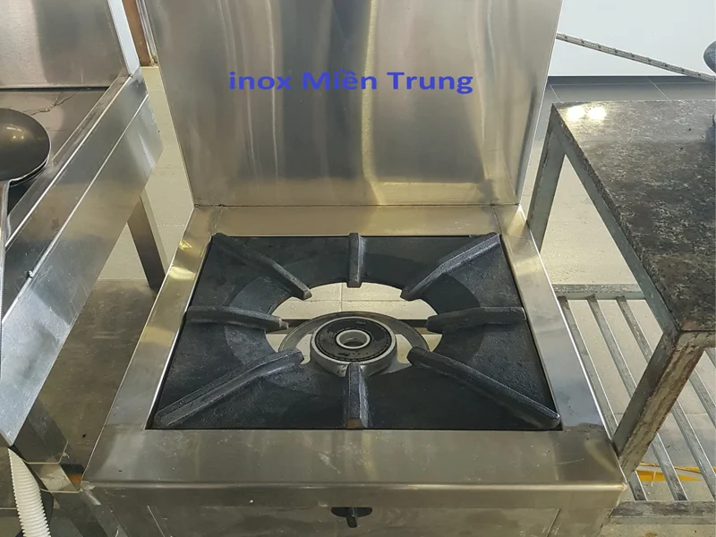 bep-an-mot-chieu-tai-truong-mam-non-1