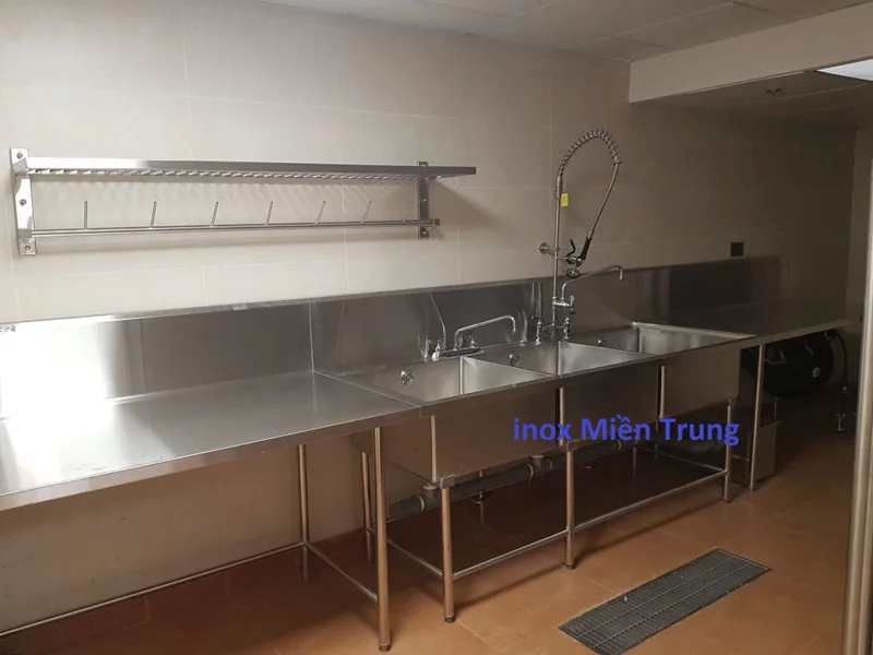 bep-an-mot-chieu-tai-truong-mam-non-9