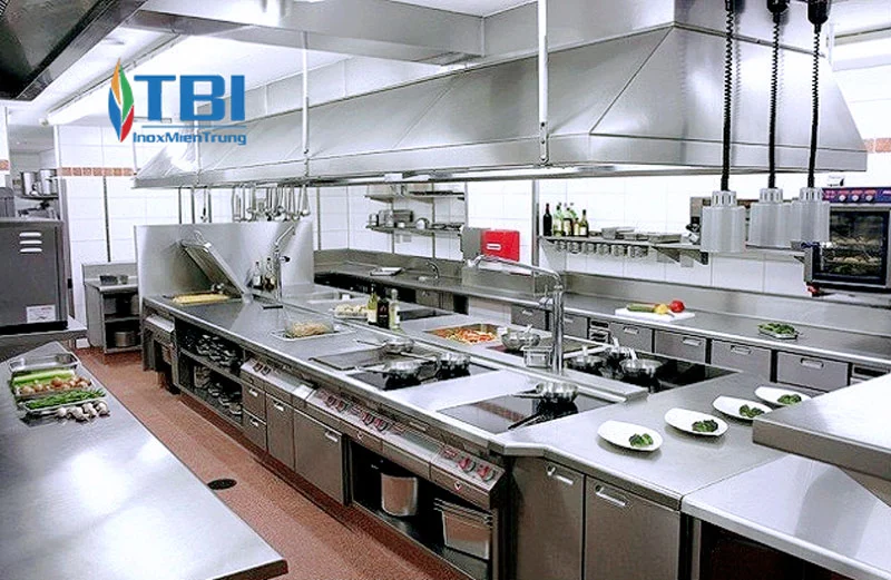 he-thong-hut-mui-cong-nghiep-inoxmientrung-da-nang