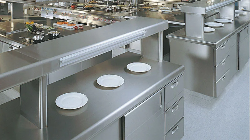 cong-ty-lam-dong-thi-cong-co-gioi-inoxmientrung