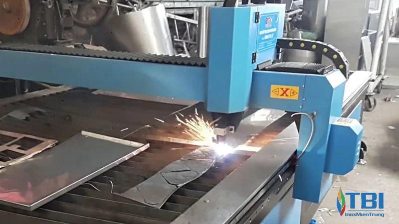 cong-ty-tinta-inoxmientrung