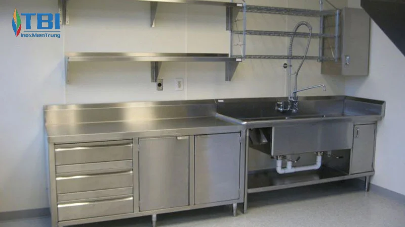 cong-ty-tnhh-kim-loai-nhat-tam-inoxmientrung