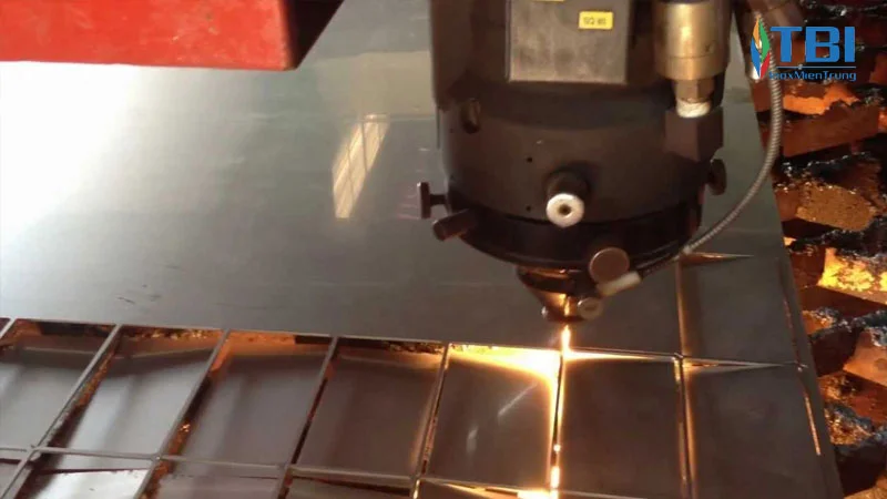 cong-ty-tnhh-phu-hoa-inoxmientrung