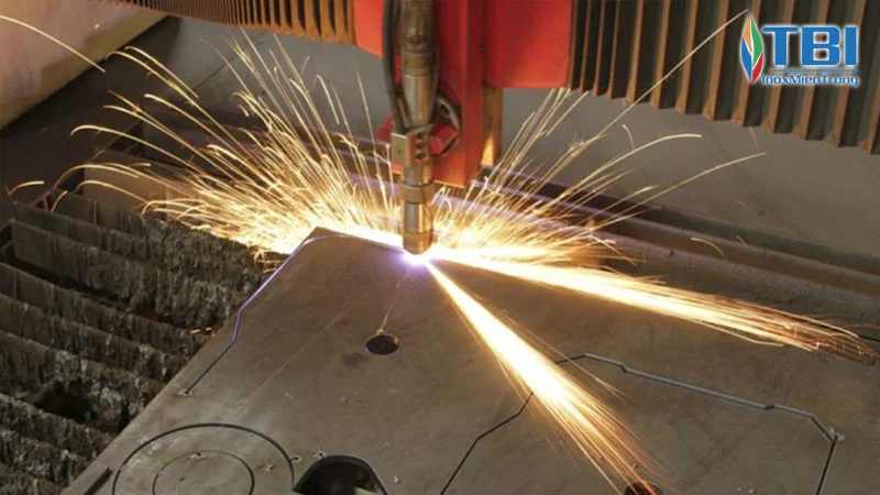 cua-hang-gia-cong-inox-tai-ben-tre-thien-loc-inoxmientrung