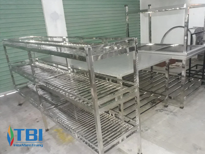 gia-cong-inox-tphcm-theo-yeu-cau-hoang-kim-inoxmientrung