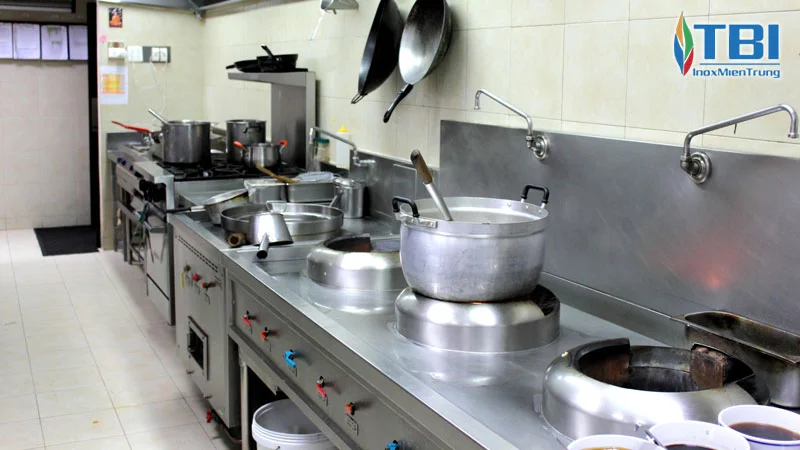 inox-trang-khoa-dia-chi-cung-cap-bep-cong-nghiep-inox-tai-bac-giang-inoxmientrung