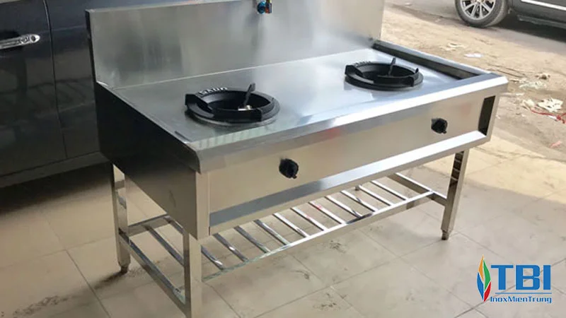 cong-ty-tnhh-co-khi-va-noi-that-duc-ha-inoxmientrung