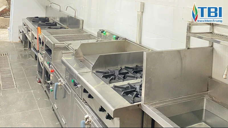 gia-cong-inox-don-vi-cung-cap-bep-cong-nghiep-inox-tai-ba-ria-vung-tau-inoxmientrung