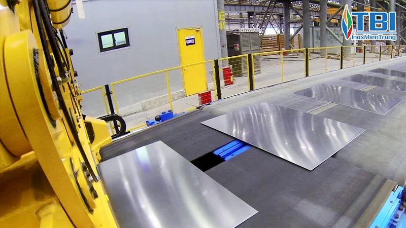 co-so-gia-cong-inox-tai-ninh-binh-trung-kien-inoxmientrung