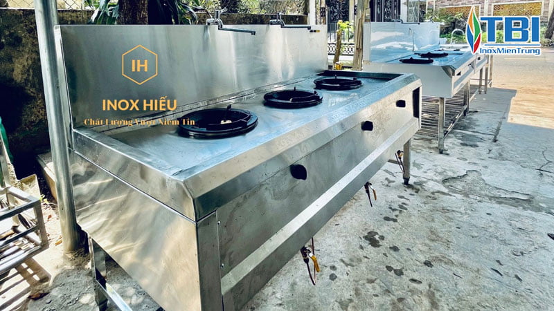 inox-hieu-dia-chi-cung-cap-bep-cong-nghiep-inox-tai-thua-thien-hue-chuyen-nghiep-inoxmientrung