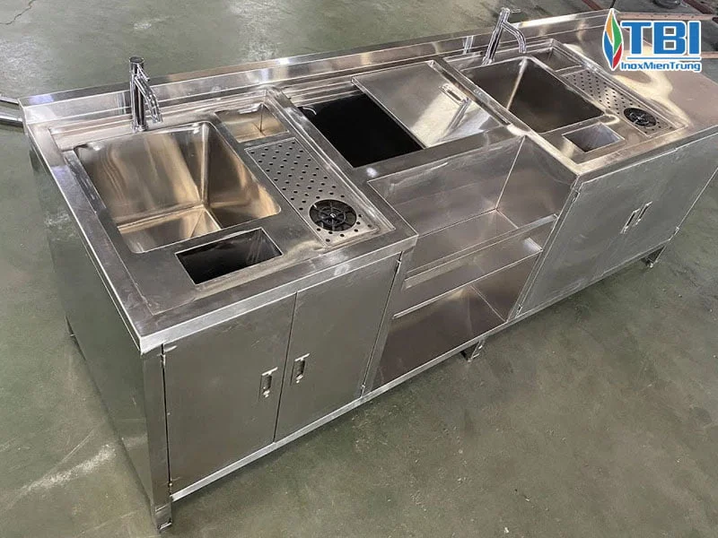 cong-ty-ung-dung-cong-nghe-viet-nam-inoxmientrung