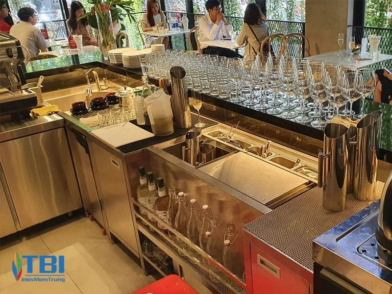 thiet-bi-bep-cong-nghiep-nam-phat-inoxmientrung