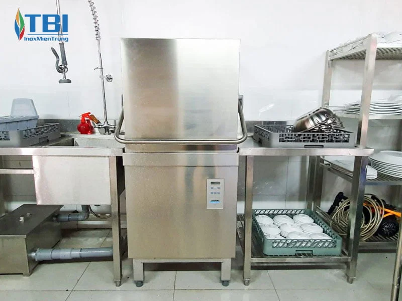 bep-cong-nghiep-sai-gon-inoxmientrung