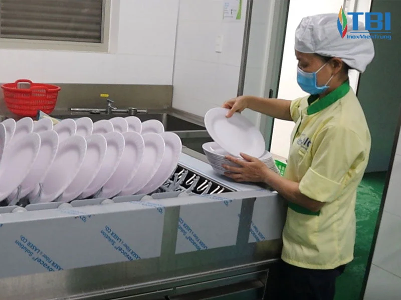 winterhalter-phan-phoi-may-rua-chen-cong-nghiep-tai-ha-noi-inoxmientrung