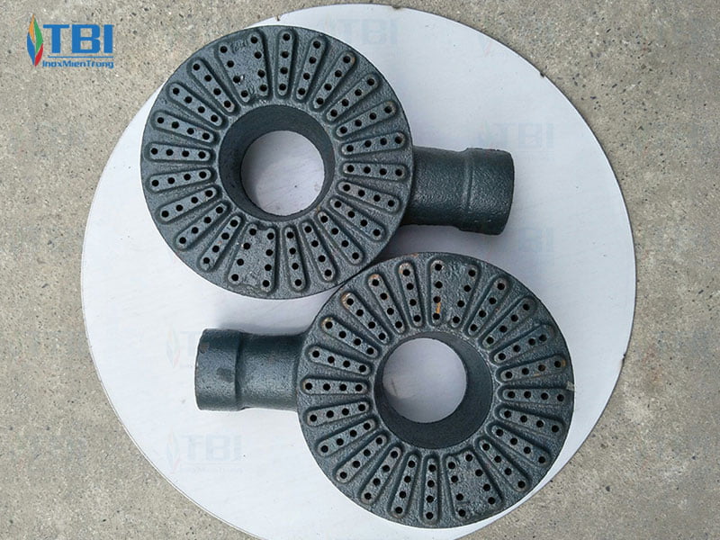 ly-do-nen-su-dung-bep-gas-8-hong-nho-inoxmientrung