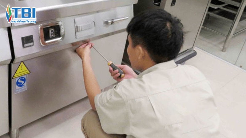 Bao-lau-thi-nen-bao-duong-bep-cong-nghiep-inoxmientrung