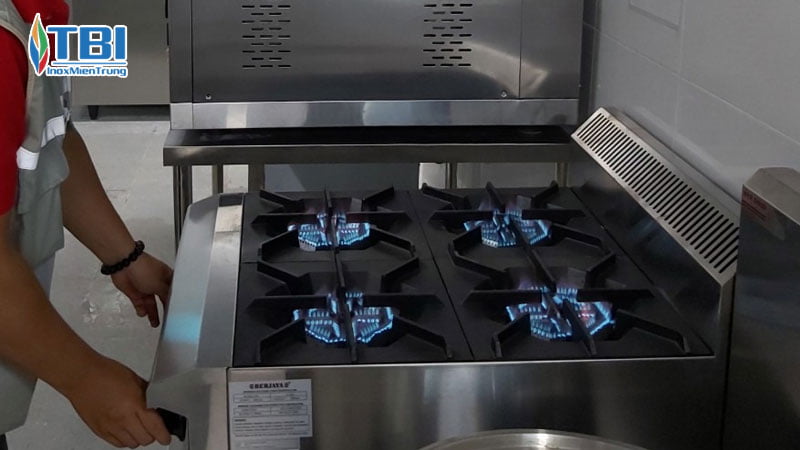 Bep-cong-nghiep-la-gi-inoxmientrung