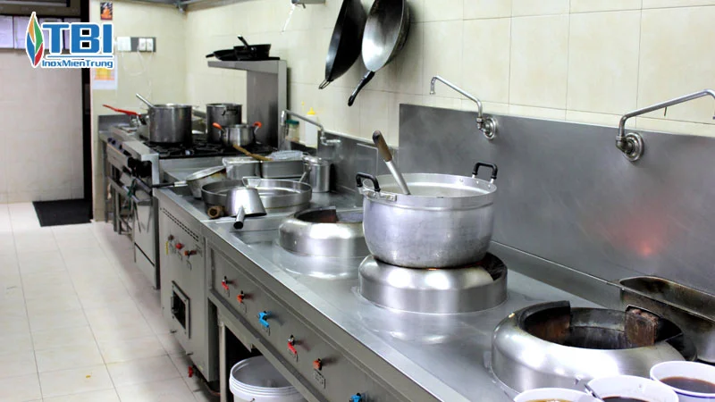 Bep-gas-cong-nghiep-inoxmientrung