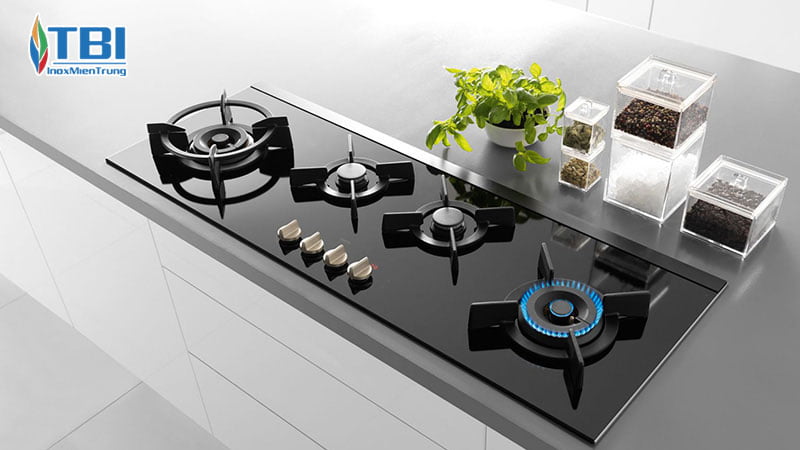 Bep-gia-dinh-la-gi-inoxmientrung