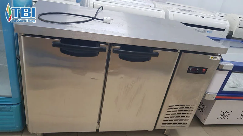 Block-tu-lanh-cong-nghiep-bi-hong-inoxmientrung