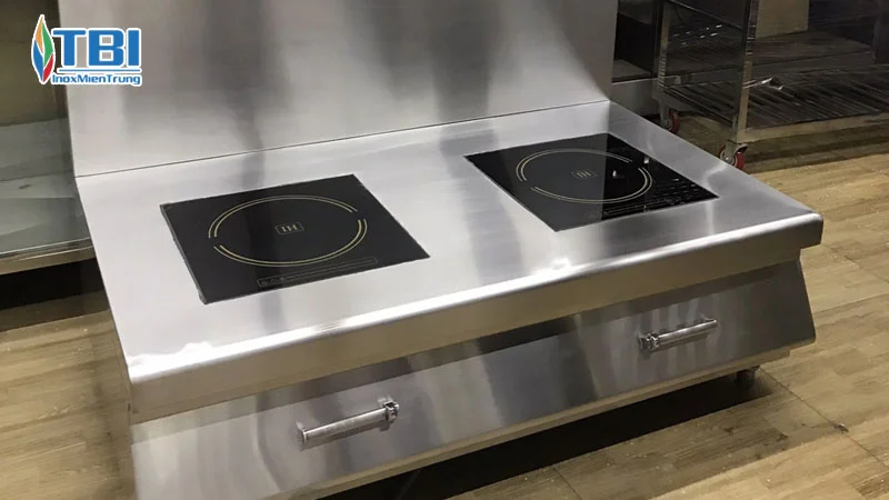 Cac-loai-bep-cong-nghiep-pho-bien-inoxmientrung