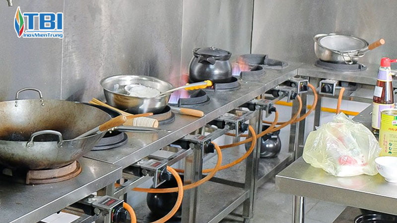 Kich-thuoc-bep-inoxmientrung