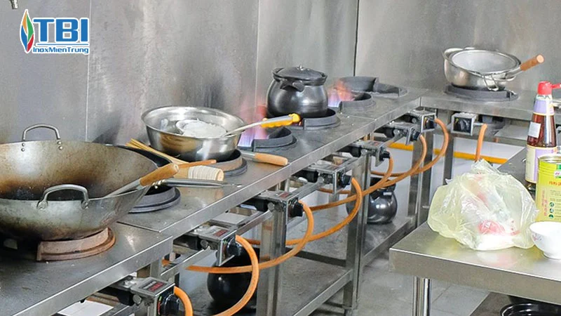 Kich-thuoc-bep-inoxmientrung