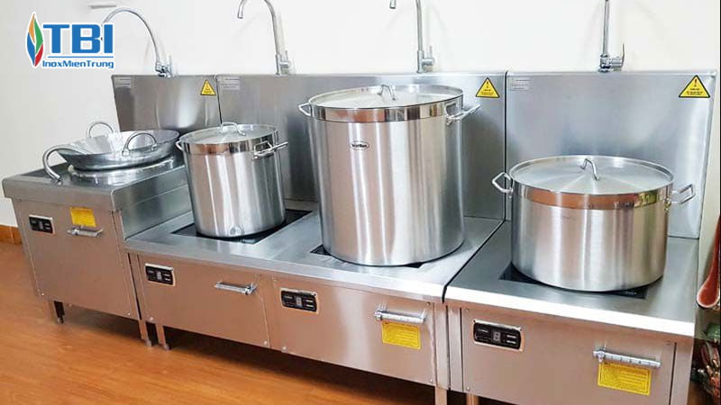 Nen-chon-bep-cong-nghiep-nhu-the-nao-inoxmientrung