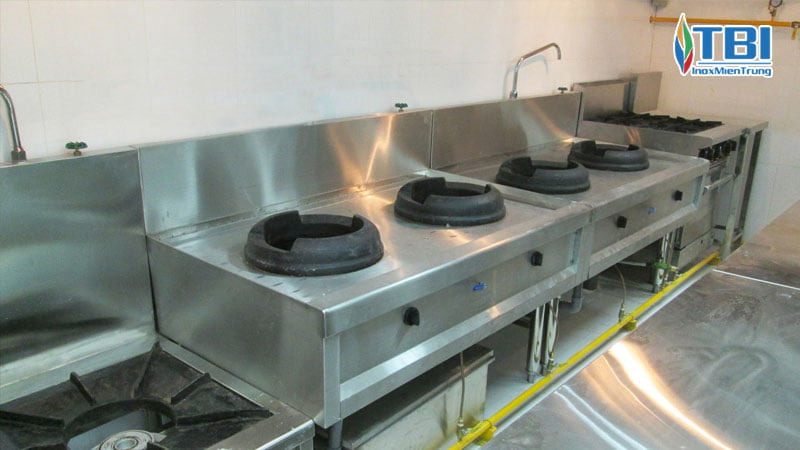 Uu-va-nhuoc-diem-cua-bep-gas-cong-nghiep-inoxmientrung
