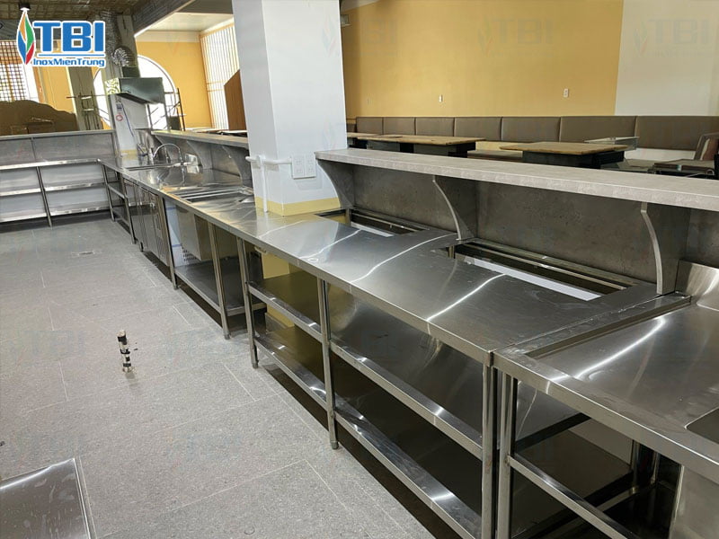 Inox-mien-trung-don-vi-thi-cong-bep-nha-hang-uy-tin-hang-dau-inoxmientrung