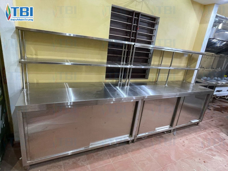 Mot-so-yeu-cau-cho-cong-trinh-bep-nha-hang-nhat-ngoi-hoi-an-1-inoxmientrung