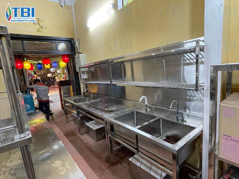 Quy-trinh-thi-cong-hoan-thien-cong-trinh-bep-nha-hang-nhat-ngoi-hoi-an-inoxmientrung