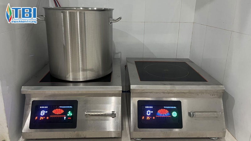 Su-dung-cac-thiet-bi-bep-tiet-kiem-nang-luong-inoxmientrung