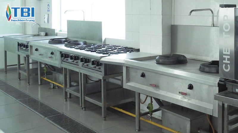 Ve-sinh-long-hut-va-ranh-chua-dau-thai-inoxmientrung