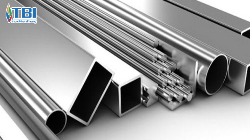 Xu-huong-cong-nghe-xanh-trong-bep-cong-nghiep-inoxmientrung