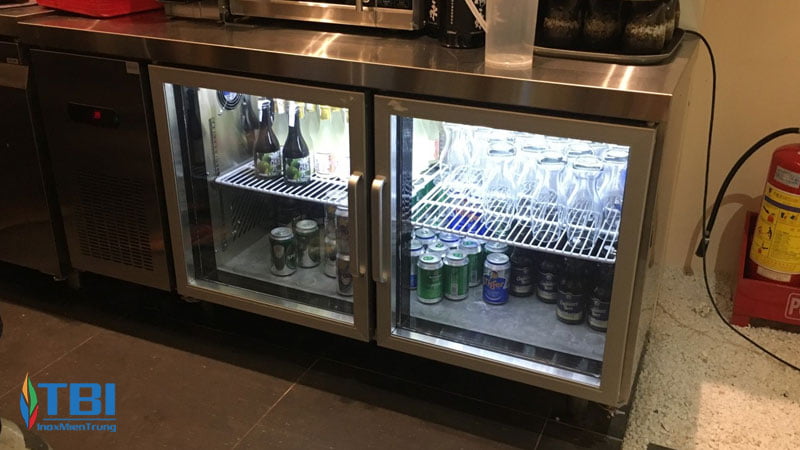 Ban-mat-canh-kinh-inoxmientrung