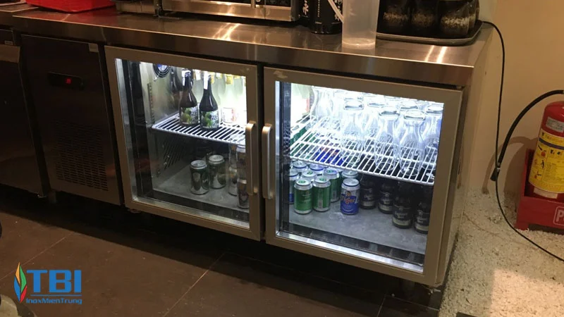 Ban-mat-canh-kinh-inoxmientrung