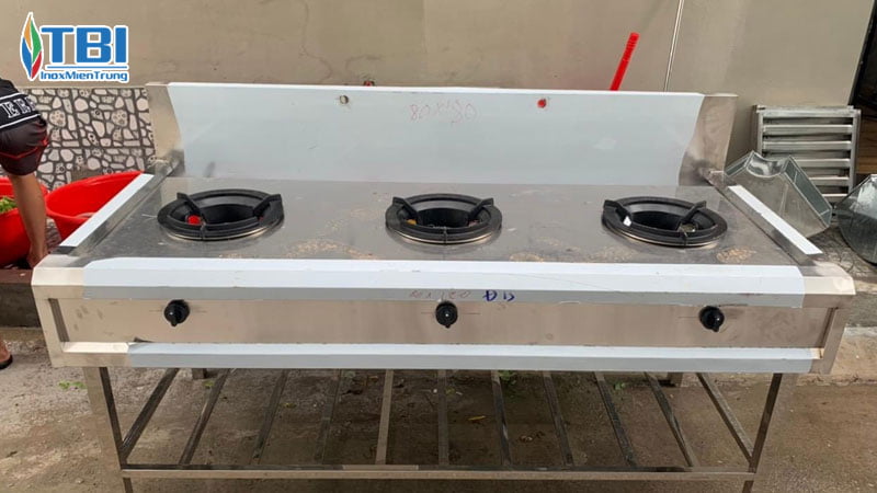 Bep-gas-cong-nghiep-la-gi-inoxmientrung