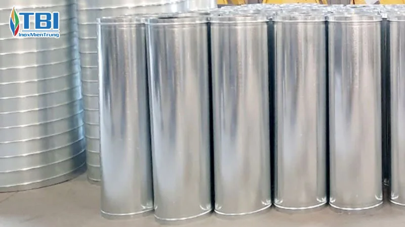 Cac-loai-ong-gio-cong-nghiep-inoxmientrung