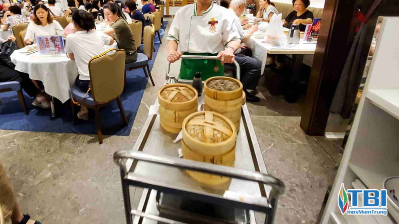 Giup-thuc-khach-them-ngon-mieng-inoxmientrung