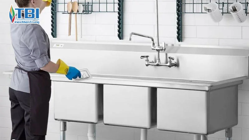 Kieu-dang-inoxmientrung