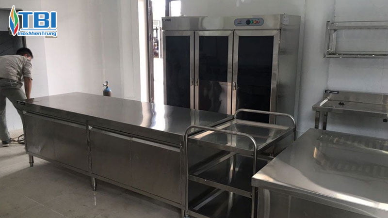 Thiet-bi-inox-cong-nghiep-la-gi-inoxmientrung