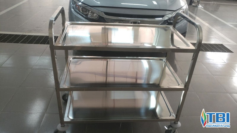 Uu-diem-cua-xe-day-thuc-an-inoxmientrung