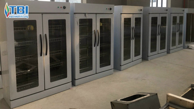 Uu-diem-khi-su-dung-tu-say-cong-nghiep-inoxmientrung