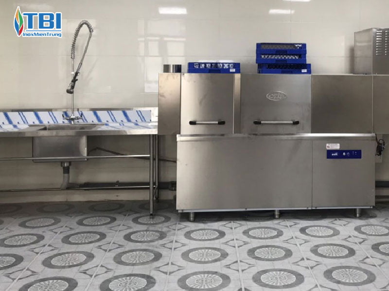 Uu-nhuoc-diem-cua-may-rua-chen-cong-nghiep-inoxmientrung