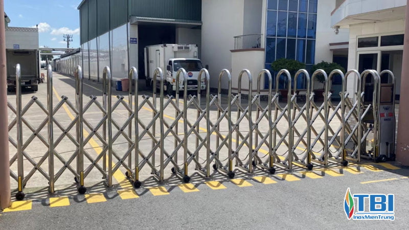 Uu-nhuoc-diem-khi-su-dung-cong-xep-inoxmientrung