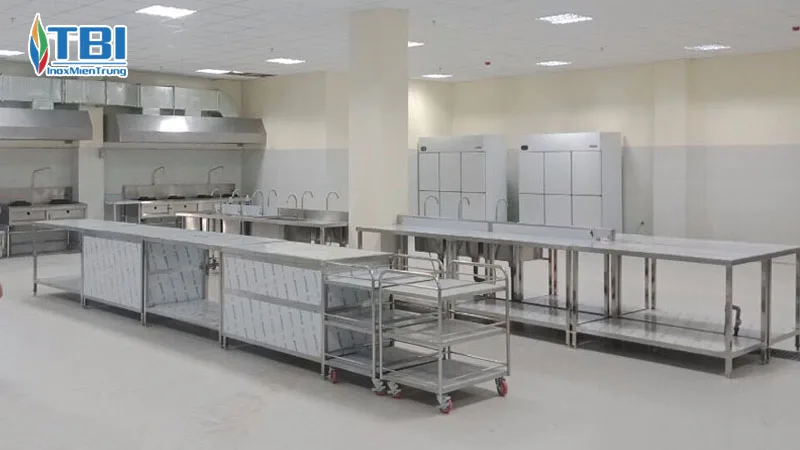 Dung-nam-cham-de-kiem-tra-inoxmientrung