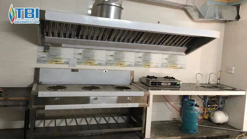 Ly-do-nen-thiet-ke-khong-gian-bep-voi-thiet-bi-inox-theo-quy-chuan-inoxmientrung