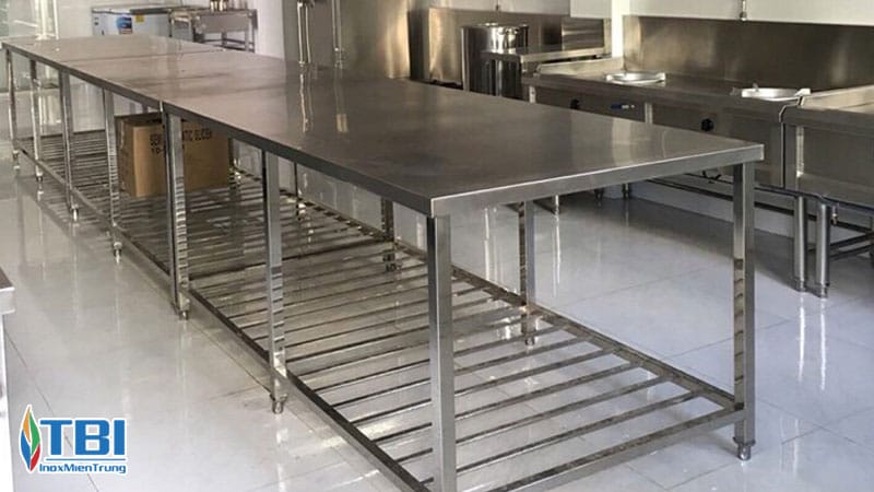 Nhung-thiet-bi-inox-thuong-duoc-su-dung-trong-nha-hang-inoxmientrung